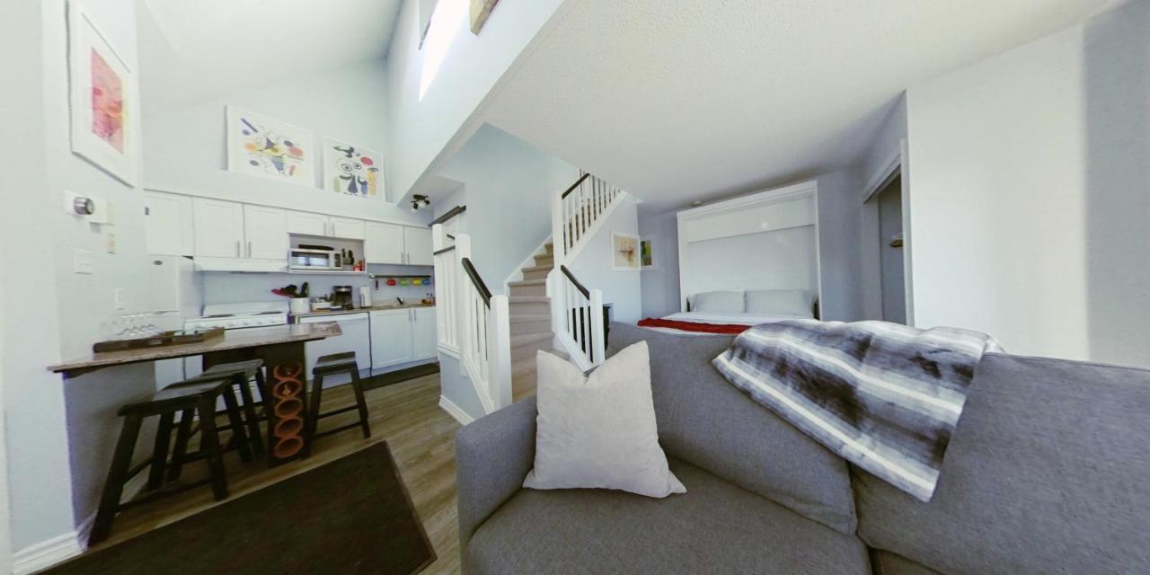 蓝山Artistic Hillside Loft别墅 外观 照片